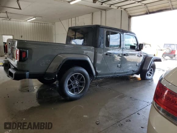 ✅ 2023 Jeep Gladiator Overland • VIN: 1C6HJTFG1PL523114 • Lot: 65930025. Listed on Copart with 43,645 mi. Free auction sales archive from the USA and detailed vehicle history report at DreamBid. Image 3.