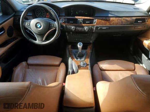 ✅ 2010 BMW 3 Series 335i xDrive • VIN: WBAPL3C54AA515977 • Lot: 85105305. Listed on Copart with 105,109 mi. Free auction sales archive from the USA and detailed vehicle history report at DreamBid. Image 8.