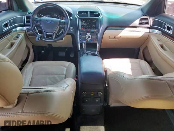 2017 Ford Explorer Limited z VIN 1FM5K7FHXHGB70242, wystawiony jako Copart lot #67042825 z przebiegiem 146 044 mil mil oraz Szkoda całkowita • Salvage title. Historia ofert i sprzedaży dostępna na DreamBid. Obrazek 8.