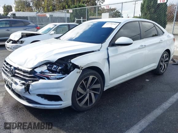 ✅ 2019 Volkswagen Jetta S • VIN: 3VWC57BU8KM249876 • Lot: 43730542. Wystawiony na IAAI z przebiegiem 43 488 mil. Bezpłatny archiwum sprzedaży aukcyjnych z USA i szczegółowy raport historii pojazdu na DreamBid. Zdjęcie 2.
