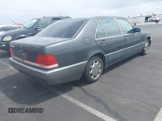✅ 1992 Mercedes-Benz 500 • VIN: WDBGA51E0NA023491 • Лот: 42058835. Опубликован ранее на IAAI с пробегом 260 421 миль. Бесплатный доступ к архиву аукционных продаж из США и подробный отчёт об истории автомобиля на DreamBid. Изображение 4.