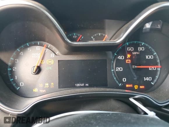 ✅ 2017 Chevrolet Impala LT • VIN: 1G1105S36HU115689 • Лот: 74004094. Опубликован ранее на Copart с пробегом 135 141 миль. Бесплатный доступ к архиву аукционных продаж из США и подробный отчёт об истории автомобиля на DreamBid. Изображение 9.