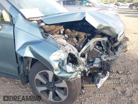 ✅ 2018 Subaru Forester Premium • VIN: JF2SJAGC5JH513759 • Lot: 43098753. Wystawiony na IAAI z przebiegiem 65 405 mil. Bezpłatny archiwum sprzedaży aukcyjnych z USA i szczegółowy raport historii pojazdu na DreamBid. Zdjęcie 18.