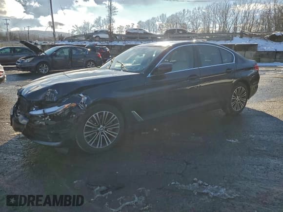 ✅ 2019 BMW 5 Series 530i xDrive • VIN: WBAJA7C50KWC78009 • Lot: 95082365. Listed on Copart with 78,749 mi. Free auction sales archive from the USA and detailed vehicle history report at DreamBid. Image 1.