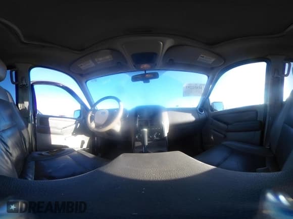 ✅ 2006 Ford Explorer XLT • VIN: 1FMEU73896ZA09638 • Lot: 41452293. Wystawiony na IAAI z przebiegiem 174 980 mil. Bezpłatny archiwum sprzedaży aukcyjnych z USA i szczegółowy raport historii pojazdu na DreamBid. Zdjęcie 19.