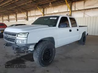 ✅ 2006 Chevrolet Silverado 1500 LS • VIN: 2GCEC13V861349396 • Лот: 75665904. Опубликован ранее на Copart с пробегом 143 078 миль. Бесплатный доступ к архиву аукционных продаж из США и подробный отчёт об истории автомобиля на DreamBid. Изображение 1.