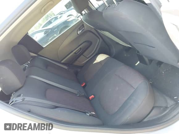 2020 Chevrolet Sonic LT z VIN 1G1JD6SB2L4103288, wystawiony jako IAAI lot #42551085 z przebiegiem 34 845 mil mil oraz . Historia ofert i sprzedaży dostępna na DreamBid. Obrazek 8.