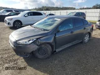 ✅ 2016 Ford Focus S • VIN: 1FADP3E25GL234593 • Lot: 93744915. Wystawiony na Copart z przebiegiem 84 232 mil. Bezpłatny archiwum sprzedaży aukcyjnych z USA i szczegółowy raport historii pojazdu na DreamBid. Zdjęcie 1.