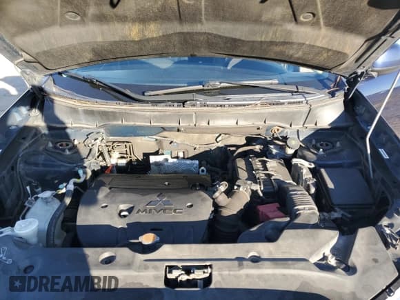 ✅ 2011 Mitsubishi Outlander SE • VIN: JA4AP4AU9BZ007546 • Lot: 92242215. Listed on Copart with 154,594 mi. Free auction sales archive from the USA and detailed vehicle history report at DreamBid. Image 12.