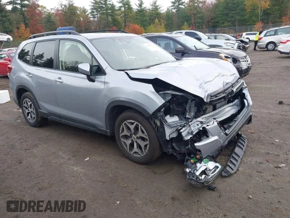 ✅ 2024 Subaru Forester Premium • VIN: JF2SKACCXRH472060 • Lot: 43450416. Listed on IAAI with 16,227 mi. Free auction sales archive from the USA and detailed vehicle history report at DreamBid. Image 1.