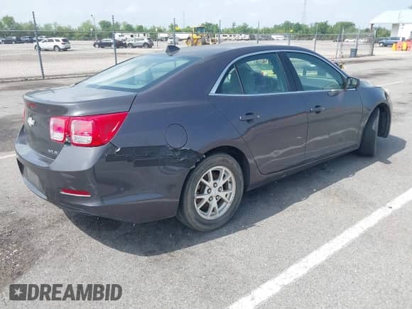 2013 Chevrolet Malibu LS z VIN 1G11A5SA2DF256785, wystawiony jako IAAI lot #42630945 z przebiegiem Nie podano mil oraz . Historia ofert i sprzedaży dostępna na DreamBid. Obrazek 4.