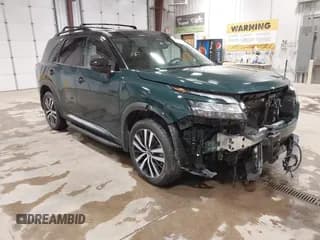 ✅ 2023 Nissan Pathfinder Platinum • VIN: 5N1DR3DK6PC261528 • Лот: 43627153. Опубликован ранее на IAAI с пробегом 11 534 миль. Бесплатный доступ к архиву аукционных продаж из США и подробный отчёт об истории автомобиля на DreamBid. Изображение 1.