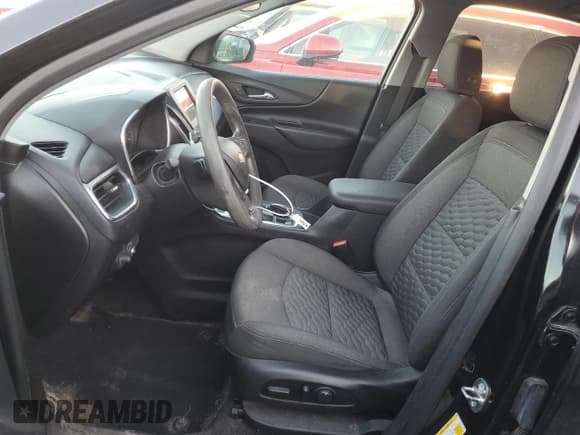 ✅ 2019 Chevrolet Equinox LT • VIN: 2GNAXUEVXK6114097 • Lot: 91019165. Listed on Copart with 105,799 mi. Free auction sales archive from the USA and detailed vehicle history report at DreamBid. Image 7.