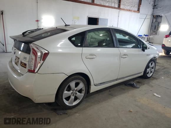 ✅ 2015 Toyota Prius Two • VIN: JTDKN3DU5F1879801 • Lot: 91700615. Listed on Copart with 138,739 mi. Free auction sales archive from the USA and detailed vehicle history report at DreamBid. Image 3.