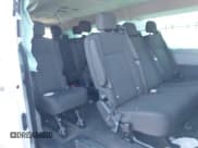 ✅ 2017 Ford Transit XL • VIN: 1FBZX2YM9HKB04870 • Lot: 41508487. Wystawiony na IAAI z przebiegiem 105 714 mil. Bezpłatny archiwum sprzedaży aukcyjnych z USA i szczegółowy raport historii pojazdu na DreamBid. Zdjęcie 8.