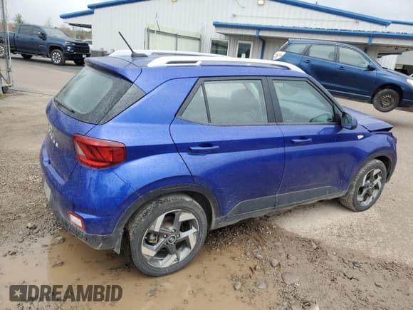 ✅ 2024 Hyundai Venue SEL • VIN: KMHRC8A39RU309313 • Lot: 89611915. Listed on Copart with 35,163 mi. Free auction sales archive from the USA and detailed vehicle history report at DreamBid. Image 3.