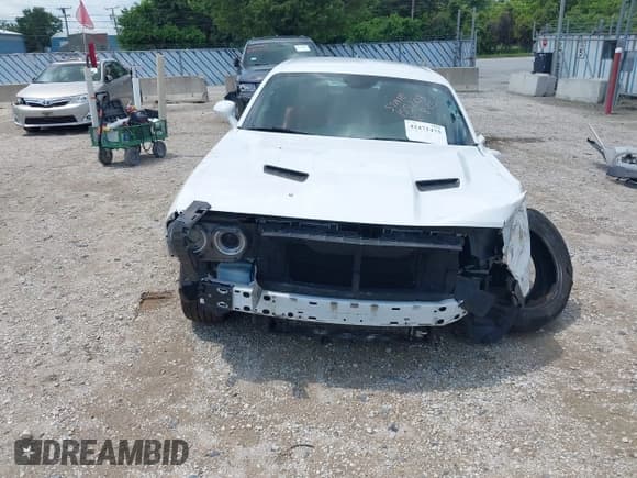 ✅ 2018 Dodge Challenger GT • VIN: 2C3CDZGG7JH215630 • Lot: 42471475. Wystawiony na IAAI z przebiegiem 129 440 mil. Bezpłatny archiwum sprzedaży aukcyjnych z USA i szczegółowy raport historii pojazdu na DreamBid. Zdjęcie 13.