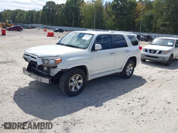 ✅ 2011 Toyota 4Runner SR5 • VIN: JTEZU5JR8B5014235 • Lot: 43434569. Wystawiony na IAAI z przebiegiem 213 016 mil. Bezpłatny archiwum sprzedaży aukcyjnych z USA i szczegółowy raport historii pojazdu na DreamBid. Zdjęcie 2.