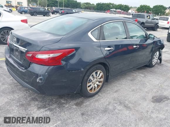 ✅ 2018 Nissan Altima SV • VIN: 1N4AL3AP7JC128315 • Лот: 43234423. Опубликован ранее на IAAI с пробегом 41 245 миль. Бесплатный доступ к архиву аукционных продаж из США и подробный отчёт об истории автомобиля на DreamBid. Изображение 4.