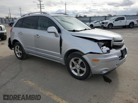 ✅ 2012 Chevrolet Captiva Sport LTZ • VIN: 3GNFL4E52CS586962 • Лот: 47803045. Опубликован ранее на Copart с пробегом 139 988 миль. Бесплатный доступ к архиву аукционных продаж из США и подробный отчёт об истории автомобиля на DreamBid. Изображение 4.