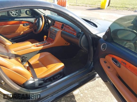 ✅ 2006 Lexus SC 430 • VIN: JTHFN48Y869002112 • Lot: 41903171. Listed on IAAI with 267,303 mi. Free auction sales archive from the USA and detailed vehicle history report at DreamBid. Image 5.