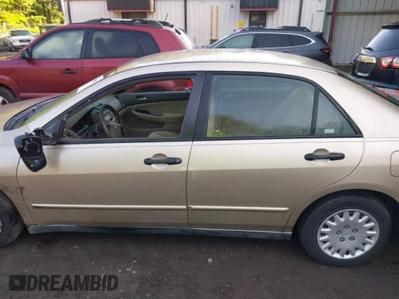 2007 Honda Accord VP with VIN 1HGCM56197A033969, listed as a IAAI auction lot 43209537 with 153,578 mi miles and . Bid and sale history available at DreamBid. Image 14.