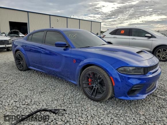 ✅ 2022 Dodge Charger SRT Hellcat Widebody • VIN: 2C3CDXL91NH135872 • Лот: 93831795. Опубликован ранее на Copart с пробегом 49 998 миль. Бесплатный доступ к архиву аукционных продаж из США и подробный отчёт об истории автомобиля на DreamBid. Изображение 4.