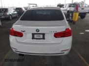 ✅ 2016 BMW 3 Series 328i • VIN: WBA8E9G51GNT46305 • Lot: 43367894. Wystawiony na IAAI z przebiegiem 103 377 mil. Bezpłatny archiwum sprzedaży aukcyjnych z USA i szczegółowy raport historii pojazdu na DreamBid. Zdjęcie 16.