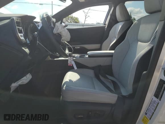 ✅ 2025 Lexus RX 350 • VIN: 2T2BAMBA8SC054752 • Lot: 67191795. Wystawiony na Copart z przebiegiem 12 366 mil. Bezpłatny archiwum sprzedaży aukcyjnych z USA i szczegółowy raport historii pojazdu na DreamBid. Zdjęcie 7.