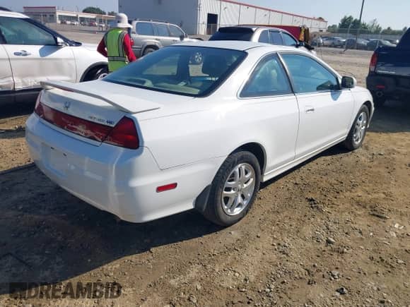 2001 Honda Accord EX с VIN 1HGCG22581A016294, выставлен на аукционе IAAI как лот 42651031 с пробегом 167 045 миль миль и . История ставок и продаж доступна на DreamBid. Изображение 4.