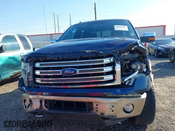 ✅ 2014 Ford F-150 XLT • VIN: 1FTFW1ETXEKF04925 • Lot: 43608284. Listed on IAAI with 203,997 mi. Free auction sales archive from the USA and detailed vehicle history report at DreamBid. Image 12.