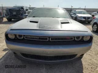 ✅ 2015 Dodge Challenger R/T Plus • VIN: 2C3CDZBT5FH709237 • Lot: 57032484. Wystawiony na Copart z przebiegiem 67 041 mil. Bezpłatny archiwum sprzedaży aukcyjnych z USA i szczegółowy raport historii pojazdu na DreamBid. Zdjęcie 5.