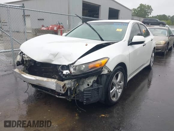 ✅ 2013 Acura TSX • VIN: JH4CU2F4XDC009735 • Lot: 42908278. Listed on IAAI with Not provided. Free auction sales archive from the USA and detailed vehicle history report at DreamBid. Image 2.