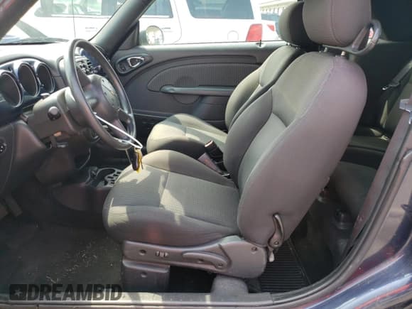 ✅ 2005 Chrysler PT Cruiser Touring • VIN: 3C3EY55E55T313284 • Лот: 71221295. Опубликован ранее на Copart с пробегом 99 722 миль. Бесплатный доступ к архиву аукционных продаж из США и подробный отчёт об истории автомобиля на DreamBid. Изображение 7.