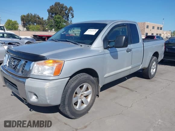 ✅ 2009 Nissan Titan SE • VIN: 1N6AA06C19N312148 • Лот: 42162640. Опубликован ранее на IAAI с пробегом 159 350 миль. Бесплатный доступ к архиву аукционных продаж из США и подробный отчёт об истории автомобиля на DreamBid. Изображение 17.