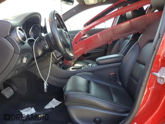 ✅ 2017 Mercedes-Benz GLA 250 • VIN: WDCTG4GB3HJ342856 • Lot: 80836385. Wystawiony na Copart z przebiegiem Nie podano. Bezpłatny archiwum sprzedaży aukcyjnych z USA i szczegółowy raport historii pojazdu na DreamBid. Zdjęcie 7.