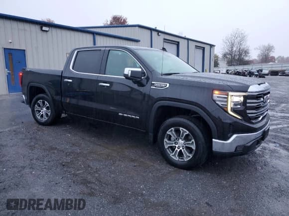 ✅ 2025 GMC Sierra 1500 SLT • VIN: 1GTUUDEDXSZ181258 • Лот: 90437835. Опубликован ранее на Copart с пробегом 15 831 миль. Бесплатный доступ к архиву аукционных продаж из США и подробный отчёт об истории автомобиля на DreamBid. Изображение 4.