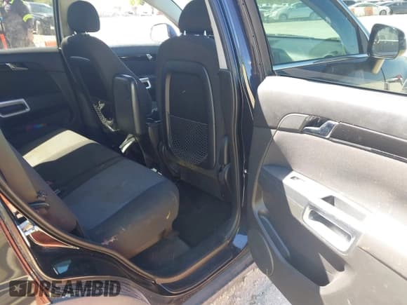 ✅ 2013 Chevrolet Captiva Sport LS • VIN: 3GNAL2EK4DS572812 • Lot: 41713918. Wystawiony na IAAI z przebiegiem 125 529 mil. Bezpłatny archiwum sprzedaży aukcyjnych z USA i szczegółowy raport historii pojazdu na DreamBid. Zdjęcie 8.