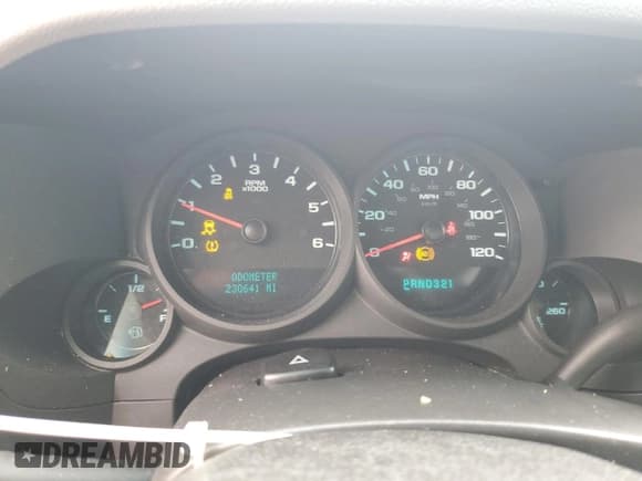 ✅ 2012 Chevrolet Silverado 1500 LS • VIN: 3GCPCREA1CG210649 • Lot: 81930695. Listed on Copart with 230,641 mi. Free auction sales archive from the USA and detailed vehicle history report at DreamBid. Image 9.