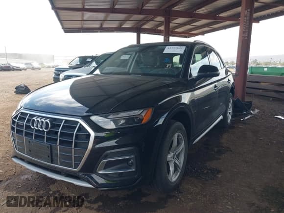 ✅ 2021 Audi Q5 Premium • VIN: WA1AAAFY0M2102651 • Lot: 42357803. Wystawiony na IAAI z przebiegiem 33 201 mil. Bezpłatny archiwum sprzedaży aukcyjnych z USA i szczegółowy raport historii pojazdu na DreamBid. Zdjęcie 2.