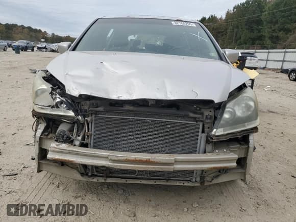 ✅ 2006 Honda Odyssey EX-L • VIN: 5FNRL38636B447585 • Lot: 82760205. Listed on Copart with 281,243 mi. Free auction sales archive from the USA and detailed vehicle history report at DreamBid. Image 5.