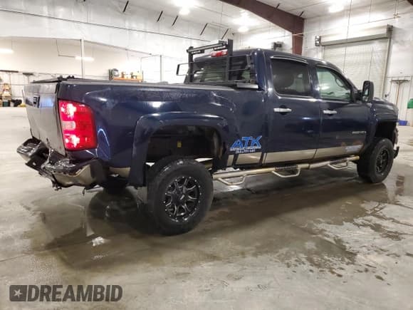 ✅ 2007 Chevrolet Silverado 2500HD 1LT • VIN: 1GCHK23K87F547286 • Лот: 92171725. Опубликован ранее на Copart с пробегом 183 666 миль. Бесплатный доступ к архиву аукционных продаж из США и подробный отчёт об истории автомобиля на DreamBid. Изображение 3.