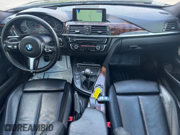 ✅ 2014 BMW 4 Series 435i xDrive • VIN: WBA3R5C50EF784642 • Lot: 56781275. Wystawiony na Copart z przebiegiem 80 550 mil. Bezpłatny archiwum sprzedaży aukcyjnych z USA i szczegółowy raport historii pojazdu na DreamBid. Zdjęcie 9.