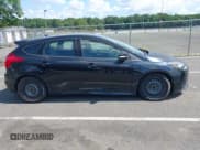 ✅ 2013 Ford Focus ST • VIN: 1FADP3L91DL299680 • Lot: 42803809. Wystawiony na IAAI z przebiegiem 63 307 mil. Bezpłatny archiwum sprzedaży aukcyjnych z USA i szczegółowy raport historii pojazdu na DreamBid. Zdjęcie 13.