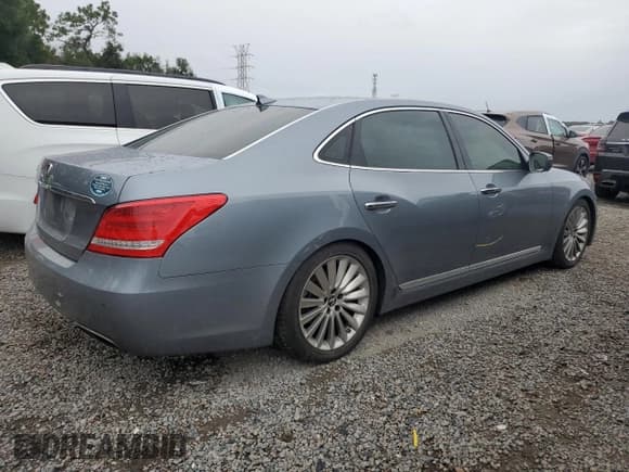 ✅ 2015 Hyundai Equus Ultimate • VIN: KMHGH4JHXFU098910 • Lot: 74253874. Listed on Copart with Not provided. Free auction sales archive from the USA and detailed vehicle history report at DreamBid. Image 3.