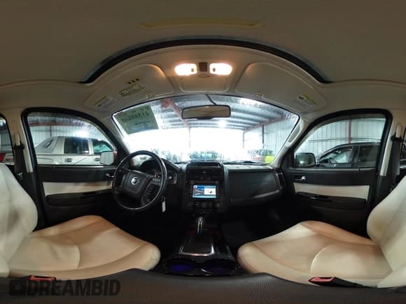 ✅ 2010 Mercury Mariner Premier • VIN: 4M2CN8HG9AKJ01231 • Lot: 41868769. Wystawiony na IAAI z przebiegiem 99 322 mil. Bezpłatny archiwum sprzedaży aukcyjnych z USA i szczegółowy raport historii pojazdu na DreamBid. Zdjęcie 18.