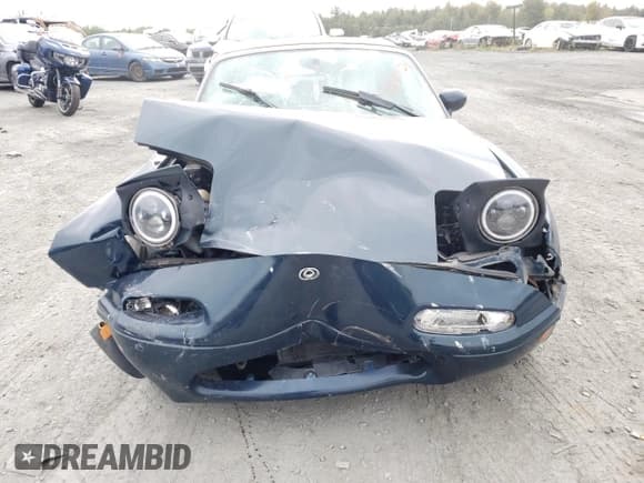 ✅ 1996 Mazda MX-5 Miata • VIN: JM1NA3539T0712230 • Lot: 71240824. Wystawiony na Copart z przebiegiem Nie podano. Bezpłatny archiwum sprzedaży aukcyjnych z USA i szczegółowy raport historii pojazdu na DreamBid. Zdjęcie 5.