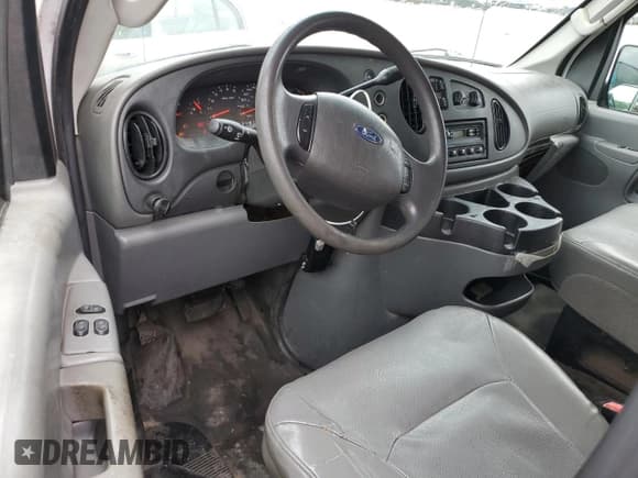 ✅ 2008 Ford Econoline Passenger XL • VIN: 1FBSS31L78DB58857 • Lot: 56203485. Wystawiony na Copart z przebiegiem 101 878 mil. Bezpłatny archiwum sprzedaży aukcyjnych z USA i szczegółowy raport historii pojazdu na DreamBid. Zdjęcie 8.