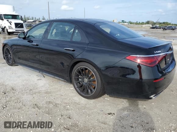 ✅ 2024 Mercedes-Benz S 580 • VIN: W1K6G7GB5RA249784 • Lot: 71603864. Wystawiony na Copart z przebiegiem 3 472 mil. Bezpłatny archiwum sprzedaży aukcyjnych z USA i szczegółowy raport historii pojazdu na DreamBid. Zdjęcie 2.
