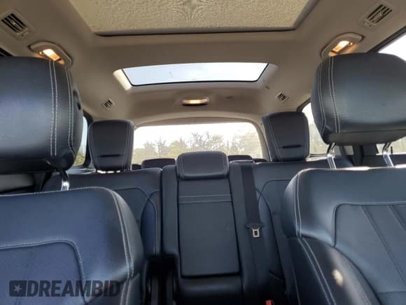 ✅ 2013 Mercedes-Benz GL 350 • VIN: 4JGDF2EE7DA163563 • Lot: 85189835. Listed on Copart with 177,814 mi. Free auction sales archive from the USA and detailed vehicle history report at DreamBid. Image 10.